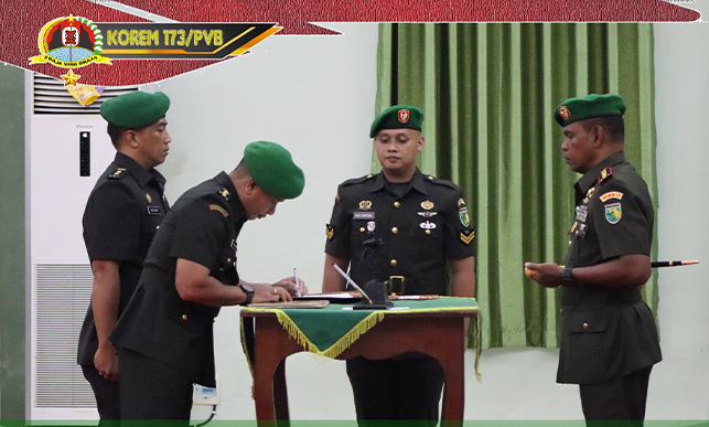 Erim ishda bolganida bir dugonamni sikdim.